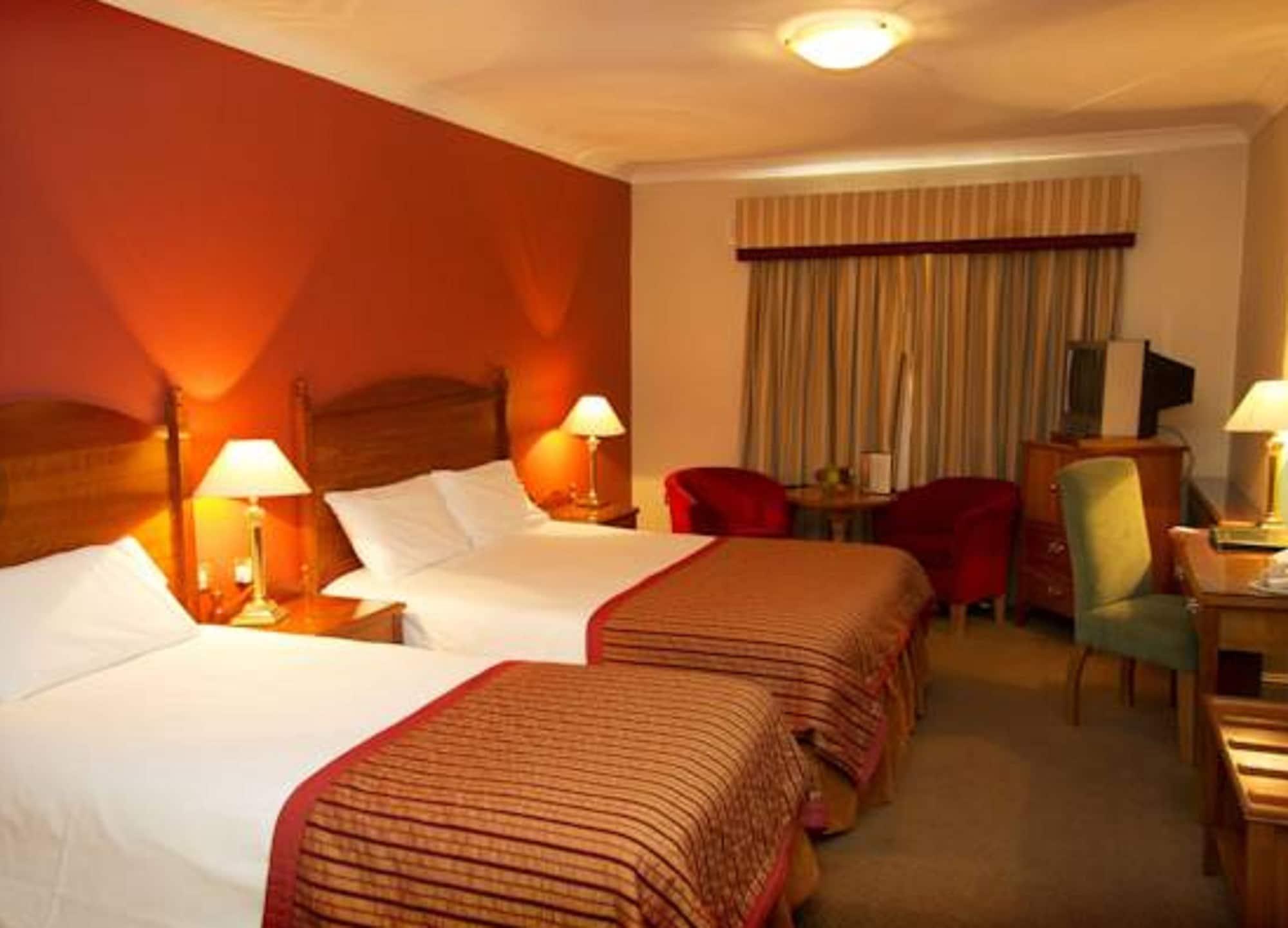 The Newgrange Hotel Наван Экстерьер фото