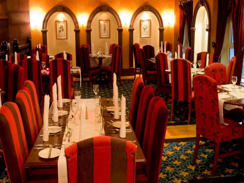 The Newgrange Hotel Наван Экстерьер фото