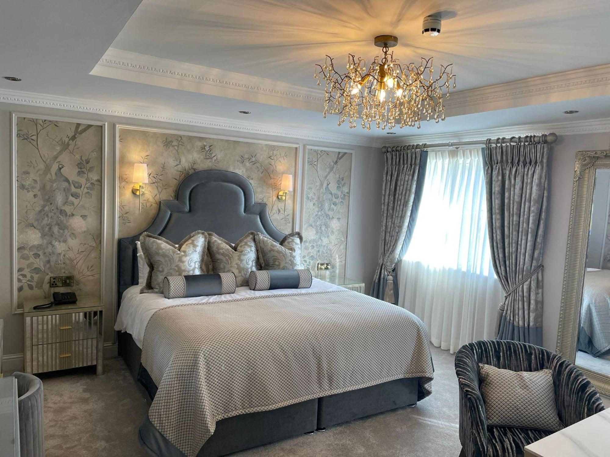 The Newgrange Hotel Наван Экстерьер фото